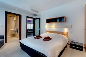 Seaview Apartment In Fort Cambridge, Sliema