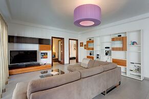 Seaview Apartment In Fort Cambridge, Sliema