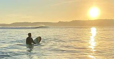 Ekas Surf Resort