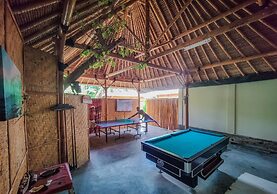 Ekas Surf Resort