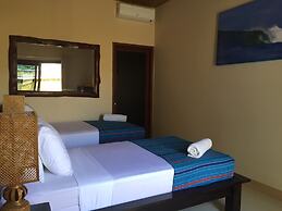 Ekas Surf Resort