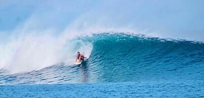 Ekas Surf Resort