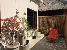 Ekas Surf Resort