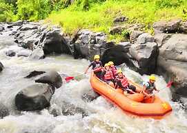 Ekas Surf Resort