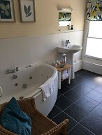Peel House Apartments