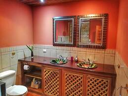 Geckoes Lodge