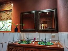 Geckoes Lodge