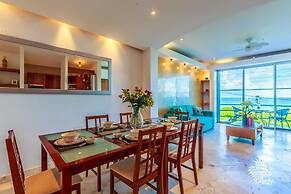 Deep Blue Condos - 102