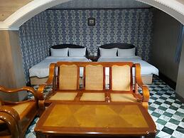 Gui Zu Hotel