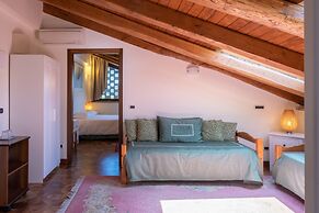 Borgo Malvasia- La Quercia