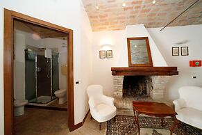 Borgo Malvasia- La Quercia