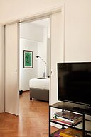 Parthenon Apartment