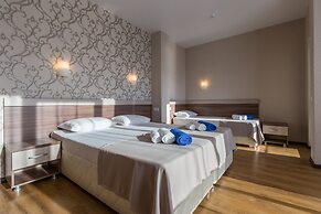 Anatol Hotel