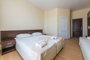 Anatol Hotel