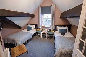 Weavers Guest House