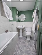 Weavers Guest House