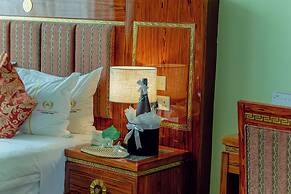 Tiffany Diamond Hotels