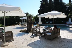 Summer Wine Friendly Resort