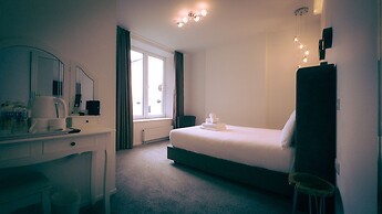 OYO Newquay Beach Hotel