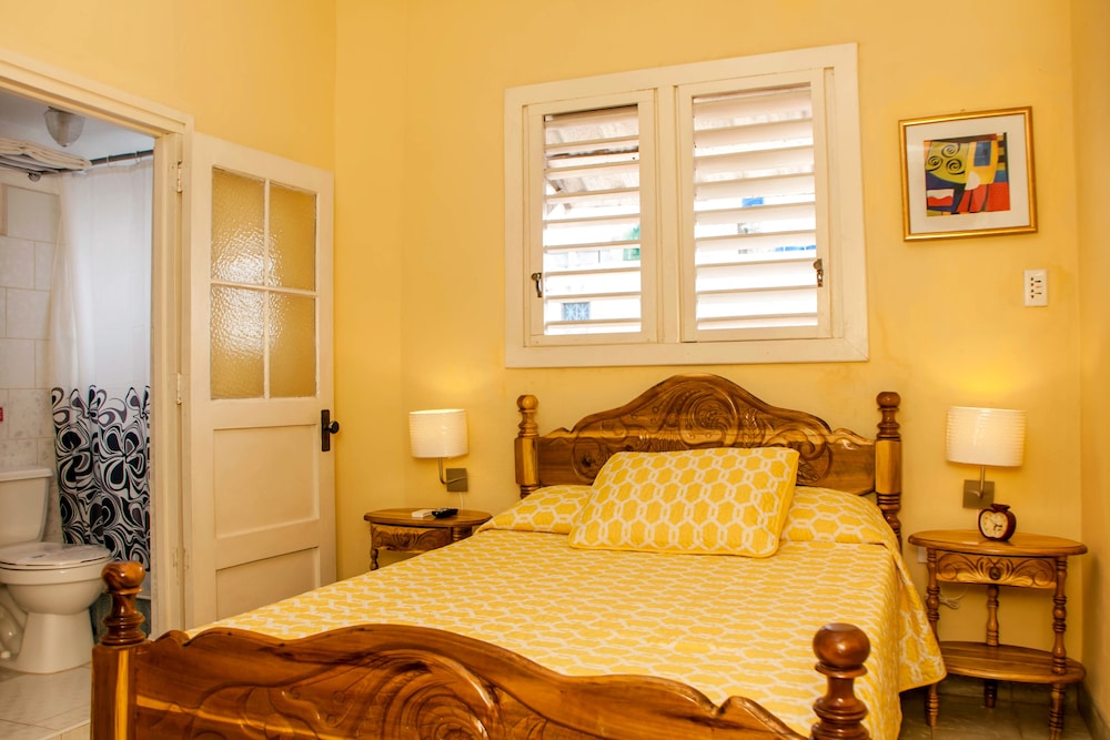 Casa Hostal Hermanos BF