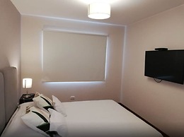 Miraflores Luxury Apartments - Grau