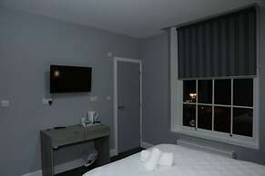 Spring Bank ApartHotel