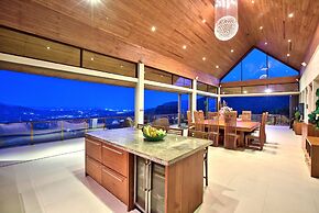 Grand Vista