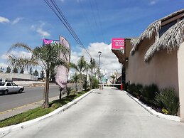 Thai Lagoon Select Motel