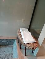 Thai Lagoon Select Motel