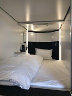 HEARTS Capsule Hotel & Spa HAKATA