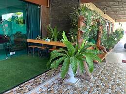 Lert Sri Hotel