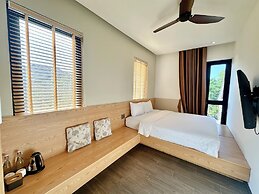 Soleil House Hostel