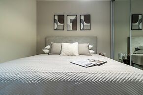 The Haneviim Boutique - Isrentals