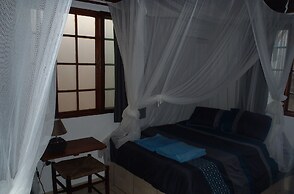 C-Mew Guesthouse