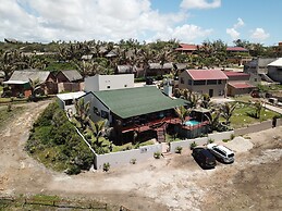 C-Mew Guesthouse