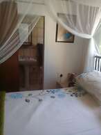 C-Mew Guesthouse