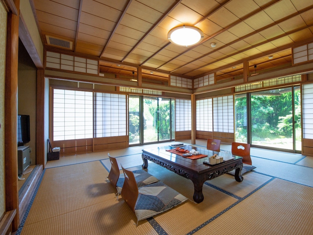 Yuhigaura Onsen Konoya