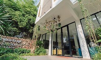 Popular Hotel & Spa