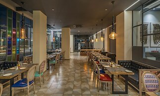 Hotel B Plus L