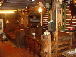 Lodge Hunter