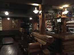 Lodge Hunter