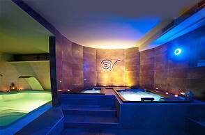 Halex Room & Food