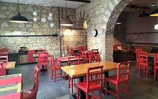 Halex Room & Food