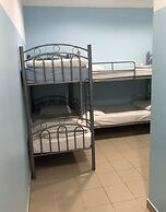 Snooze Inn Dickson Road - Hostel