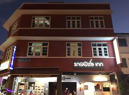 Snooze Inn Dickson Road - Hostel