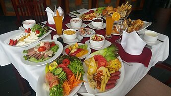 Xperience Hill-Top Beach Resort