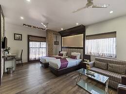 Treebo Tryst Ivory