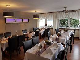 Hotel zur Fichtenbreite Garni