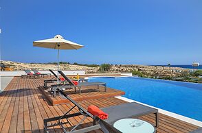 Pearl Beachfront Villa