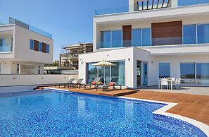Pearl Beachfront Villa